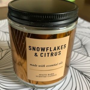 Snowflakes and Citrus Single Wick